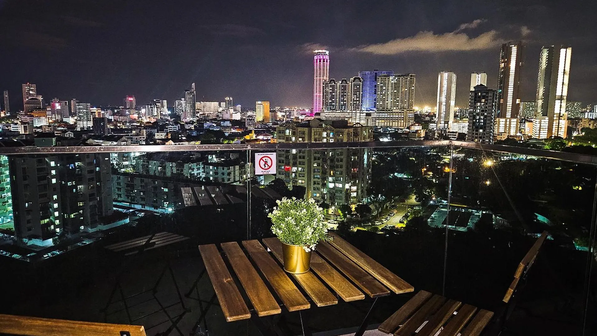 Apartment Beacon Executive Suites By Ngn George Town Malaysia