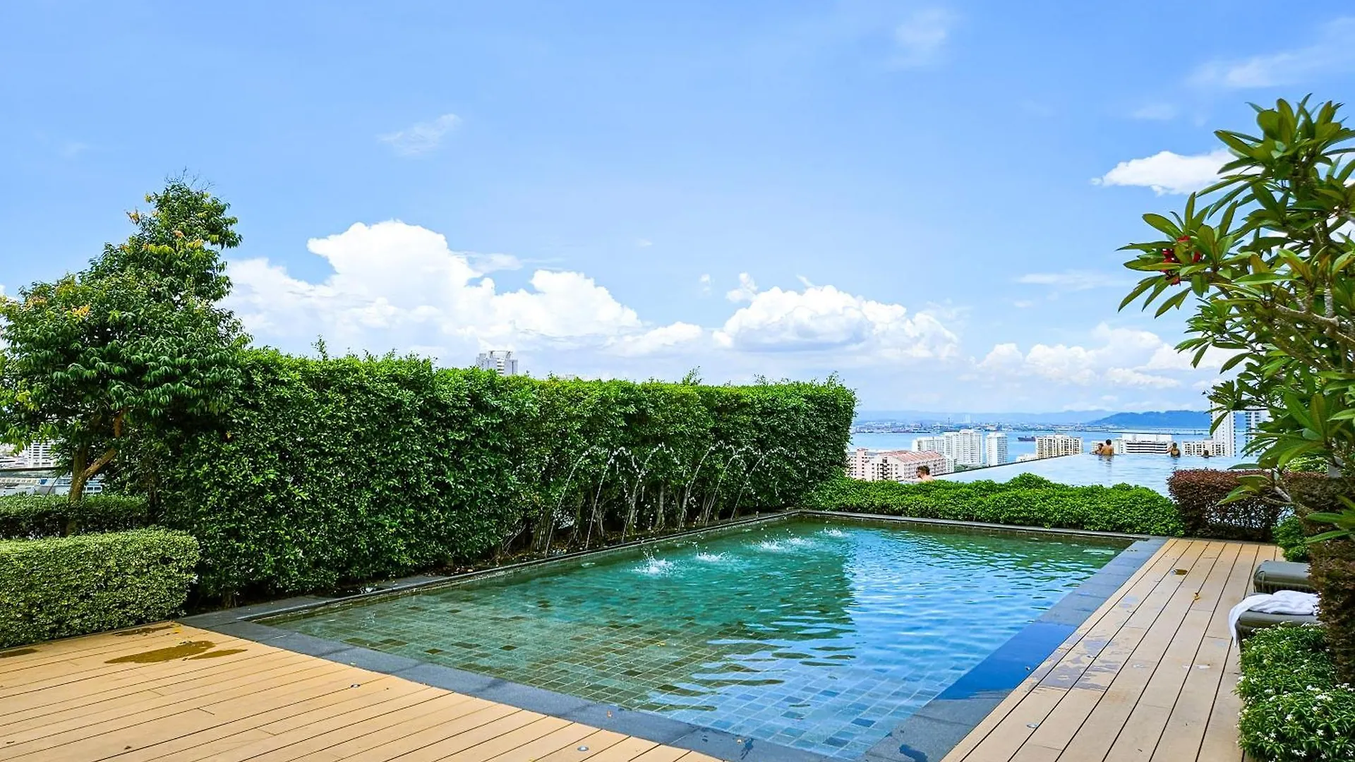 Appartamento Beacon Executive Suites By Ngn George Town